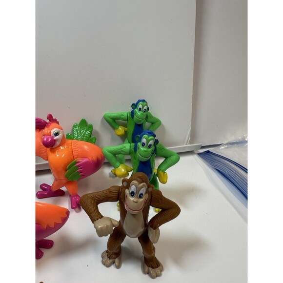 Rainforest Cafe PVC Lot Of 13 Posable Animal Figures - Picture 2 of 7